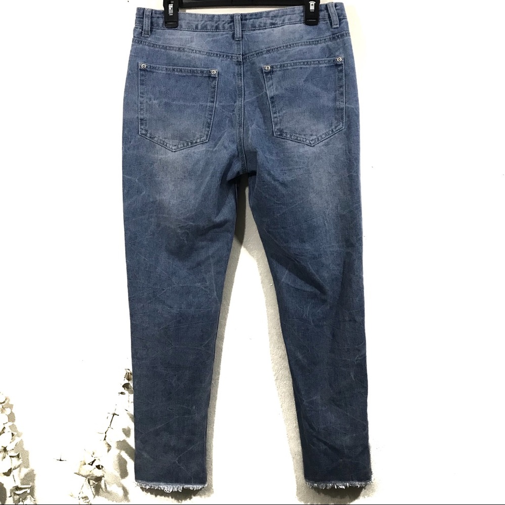 Boohoo Distressed Jeans View 5